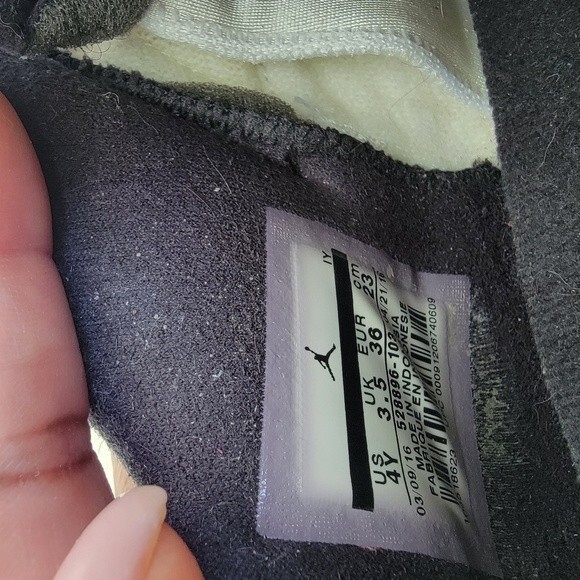 Nike Air Jordan 11 Retro Low Closing Ceremony size boys sz4/wmns sz 6 - Picture 6 of 6